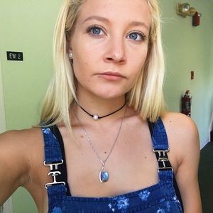 Meet your Posher, Elyse